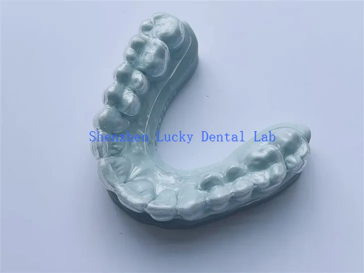 Fabricantes de bandejas de blanqueamiento personalizados