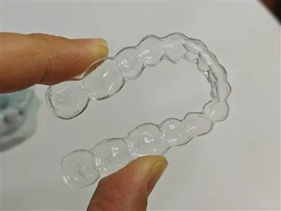 Retenedores de cables transparentes